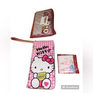 Hello Kitty Wallet and matching hair clips